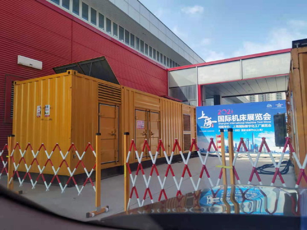 泰山发电车出租-发电机无电压或电压太低怎么办？