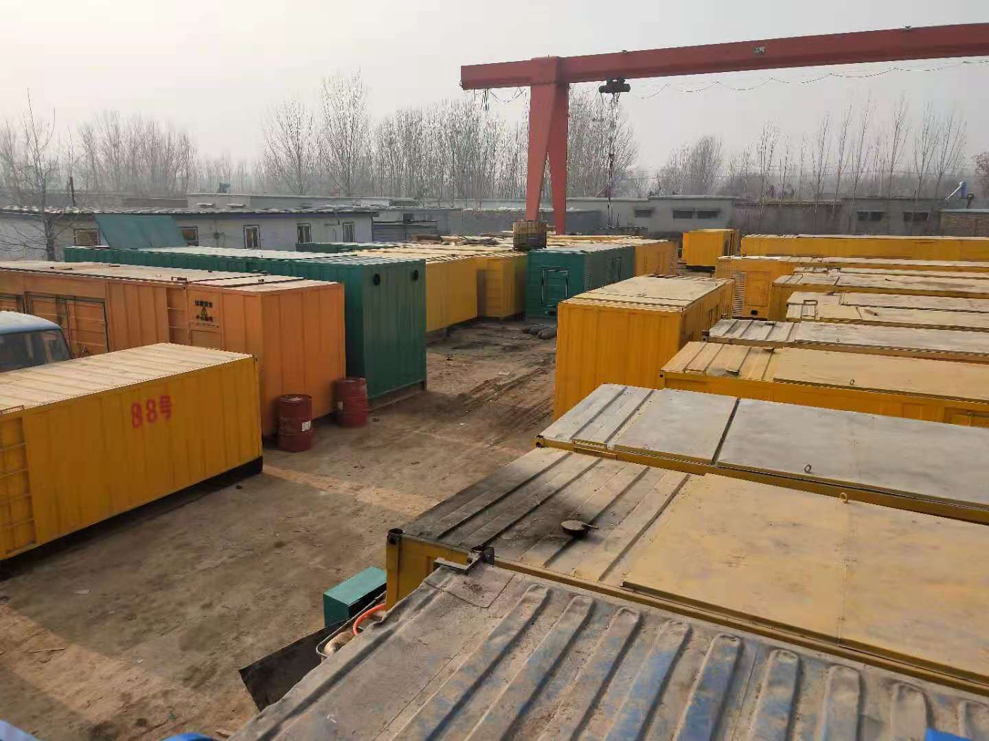 泰山租赁发电机-灰尘、风沙对柴油发电机组造成哪些不良影响？