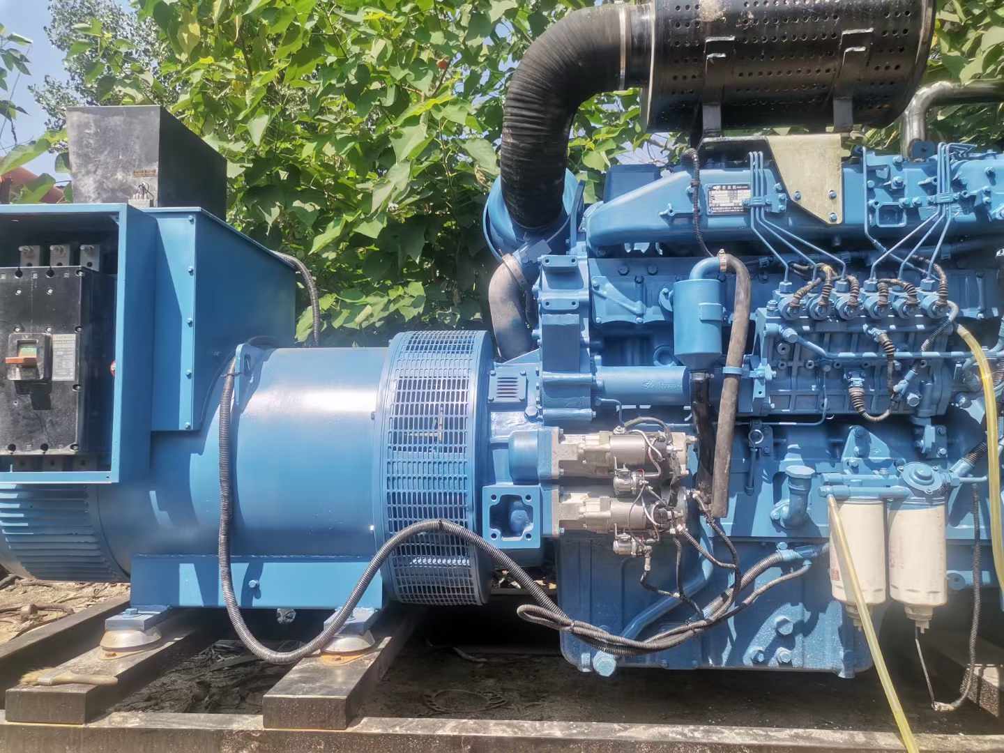 泰山详细说明降低 800kW 柴油发电机输出电流波动的方法