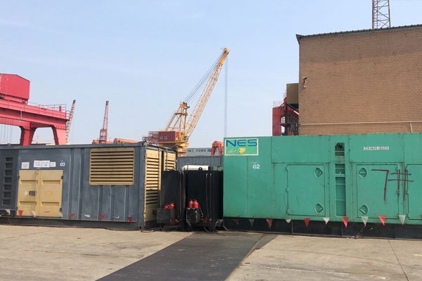 泰山发电机出租空气滤清器的清洁频率是多少？