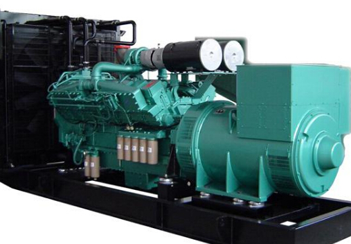 泰山冬季柴油发电机组启动前应进行哪些预热操作？